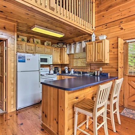 Pigeon Forge Family Cabin With Resort Pool And Hot Tub Экстерьер фото