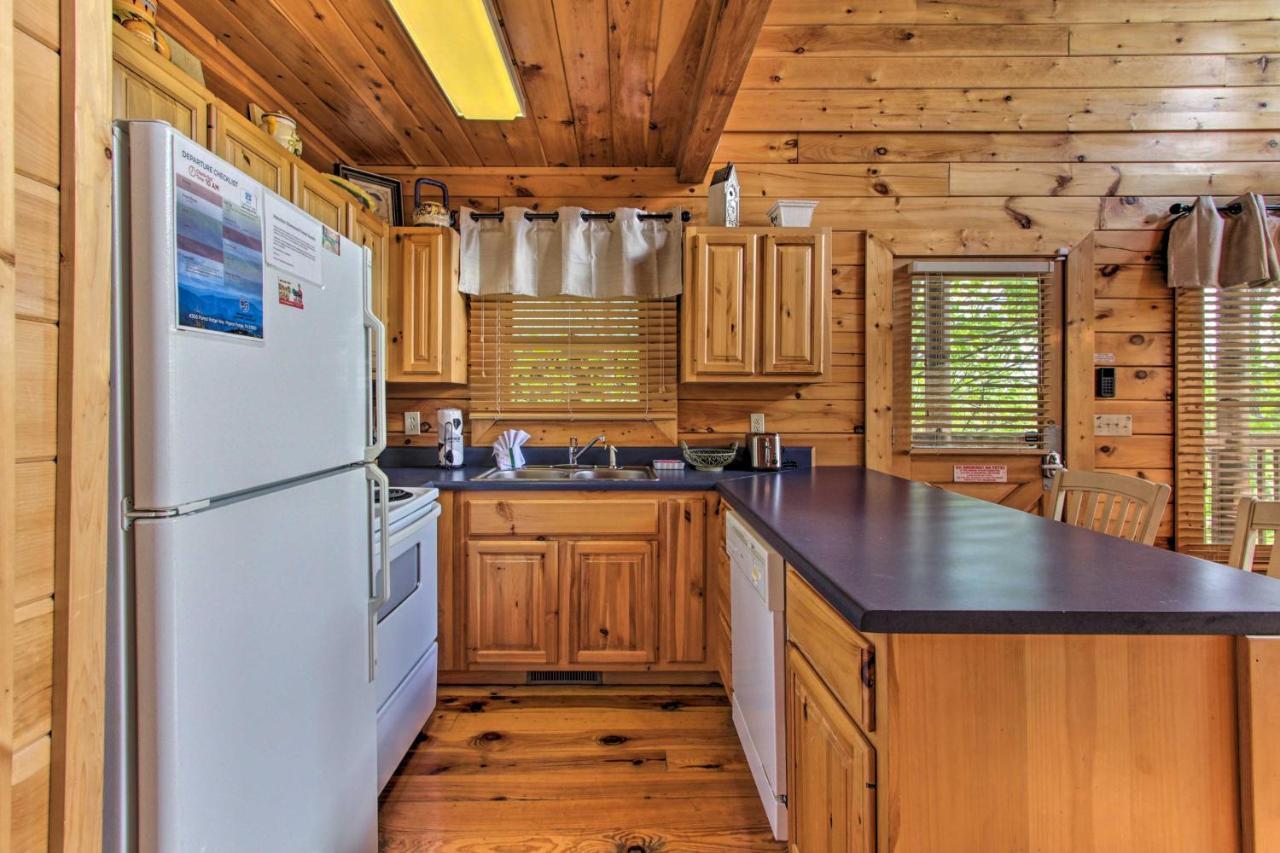 Pigeon Forge Family Cabin With Resort Pool And Hot Tub Экстерьер фото