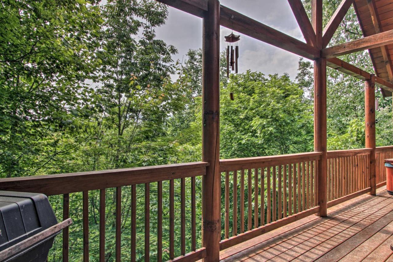 Pigeon Forge Family Cabin With Resort Pool And Hot Tub Экстерьер фото